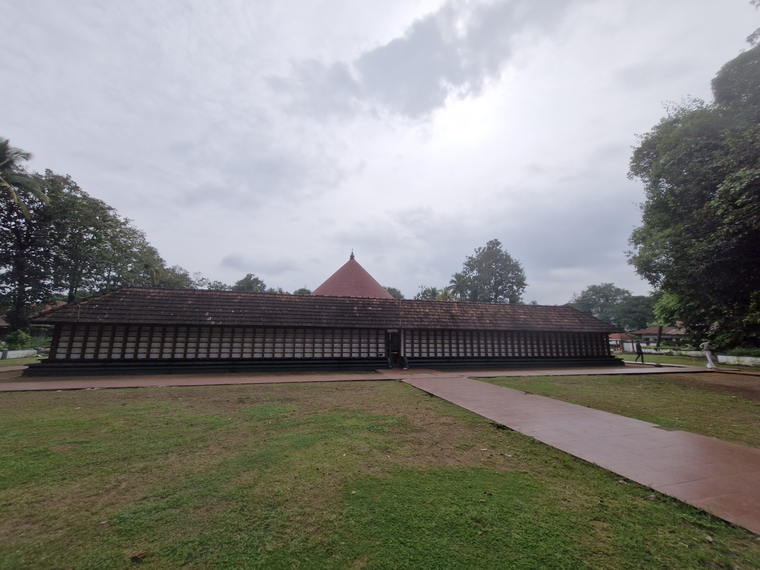 West Gate & Gopuram/പടിഞ്ഞാറേ വാതിലും ഗോപുരവും Famous Hindu Temples in Kerala